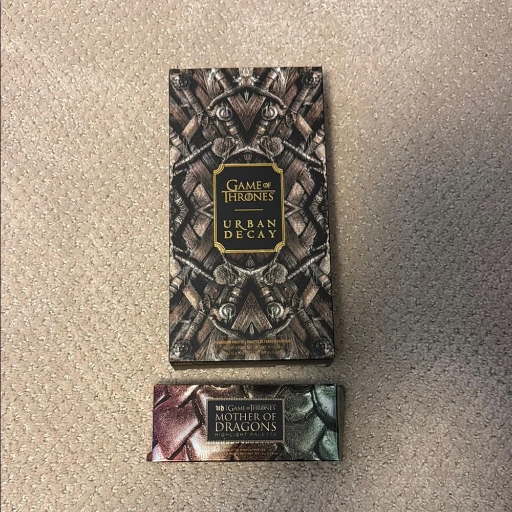 Game of Thrones Urban Decay Bundle- eyeshadow Pallette and highlighter pallette - Picture 1 of 3